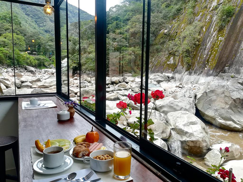 Café da manhã com vista incrível no Peru