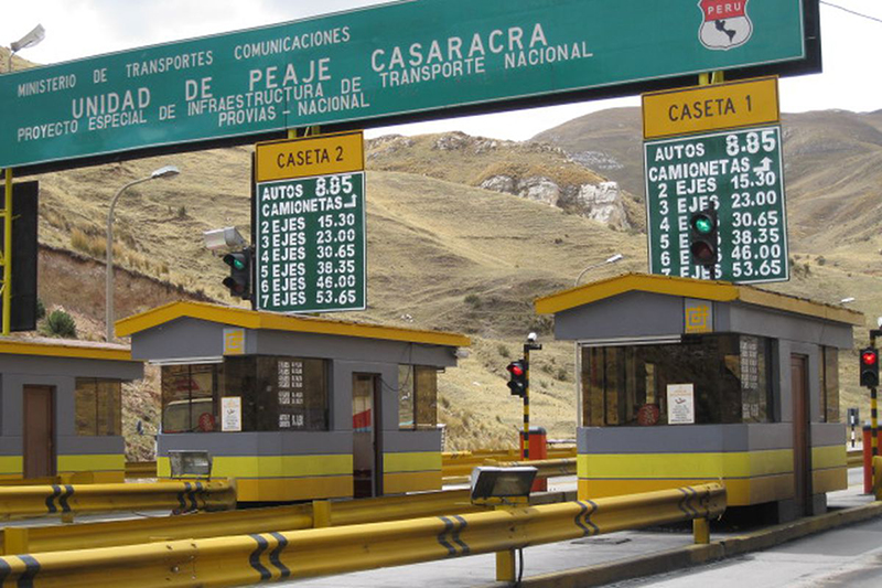 Pedágios nas estradas peruanas