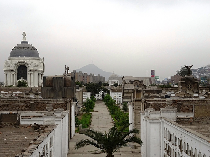 Cemitério Presbítero Maestro em Lima