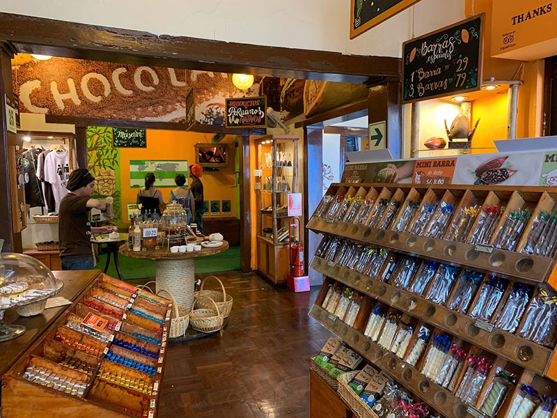 Diversos produtos no Museu do Chocolate em Lima 