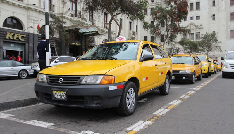 Táxi no bairro de Miraflores em Lima 