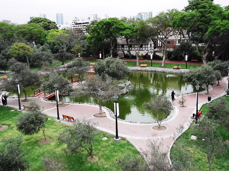 Vista aérea do Parque el Olivar em Lima