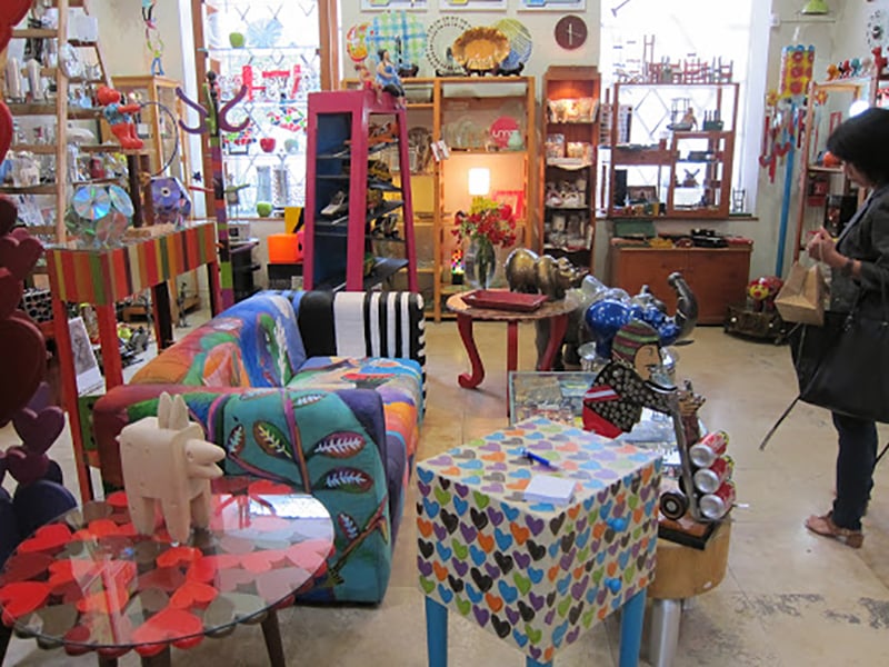 Interior da Loja de Artesanato Dédalo em Lima
