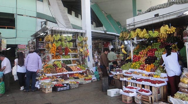 Mercado Surquillo em Lima