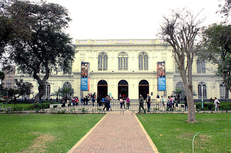 Fachada do Museu de Arte de Lima